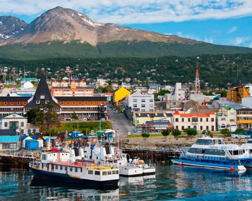 Porto e montagne di Ushuaia