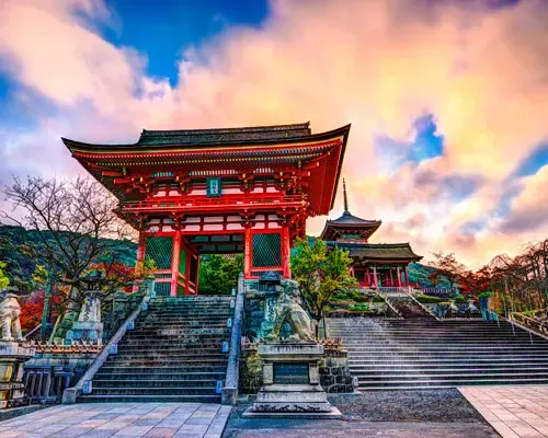Kyoto, ingresso al Kiyomizu-dera