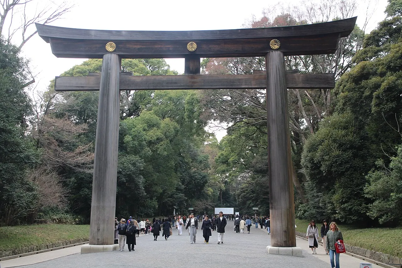 Torii del santuario Meiji Jingu a Tokyo