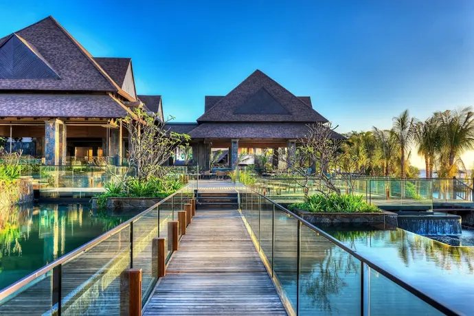 Esterno del Westin Turtle Bay Resort & Spa a Balaclava