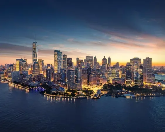 Skyline di Manhattan al tramonto