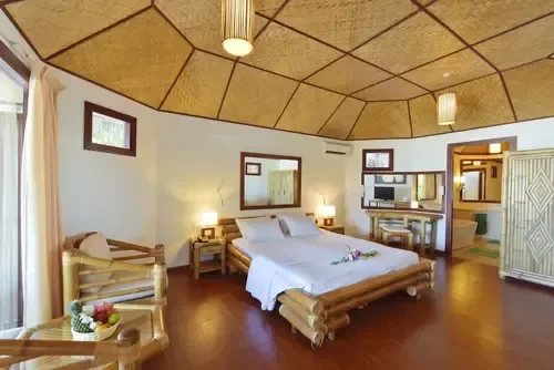 Interno di una camera del resort