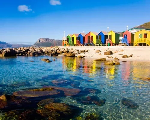 Case colorate sulla costa di Città del Capo