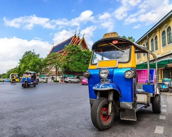 Tuk-tuk nelle strade di Bangkok