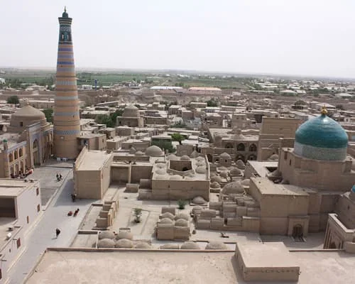 Panorama sui tetti dell’Uzbekistan